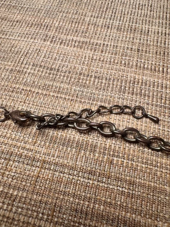 Chunky Gold Tone Rhinestone Heart Pendant Necklace - Picture 6 of 6